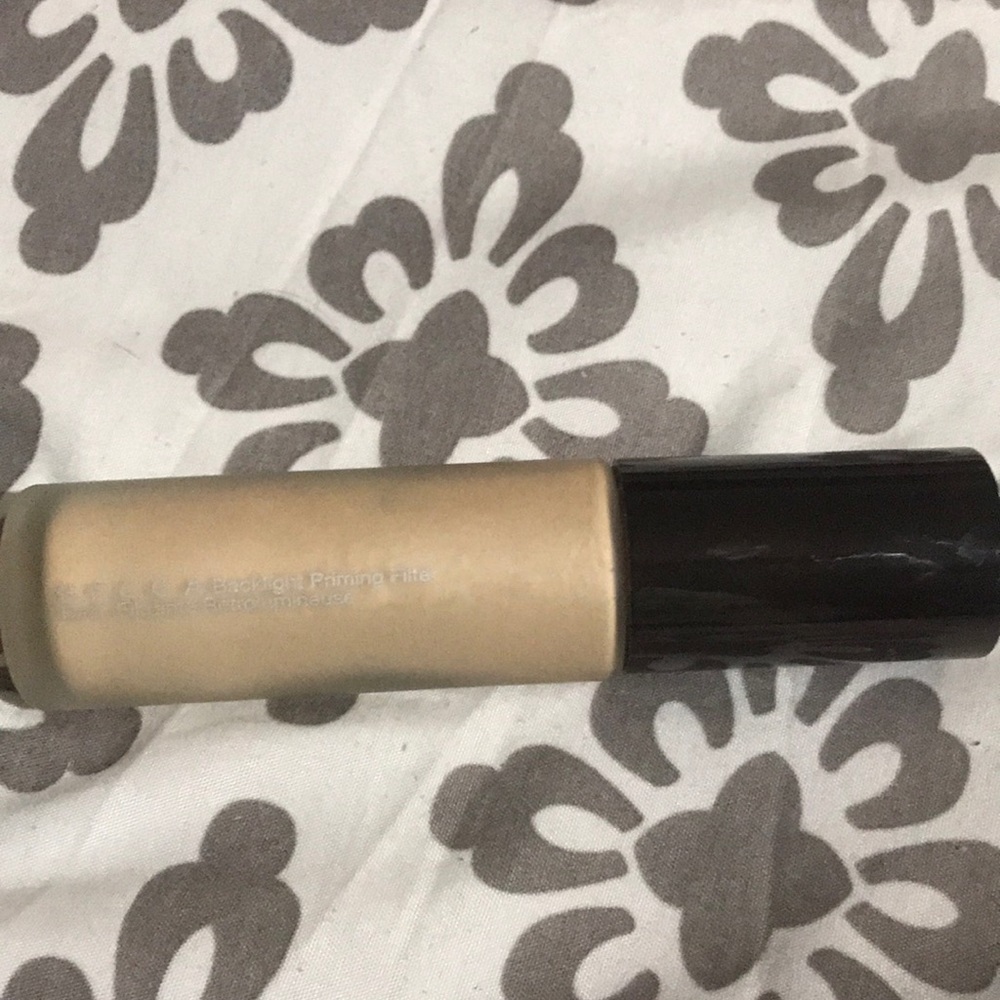 BECCA backlight primer filter